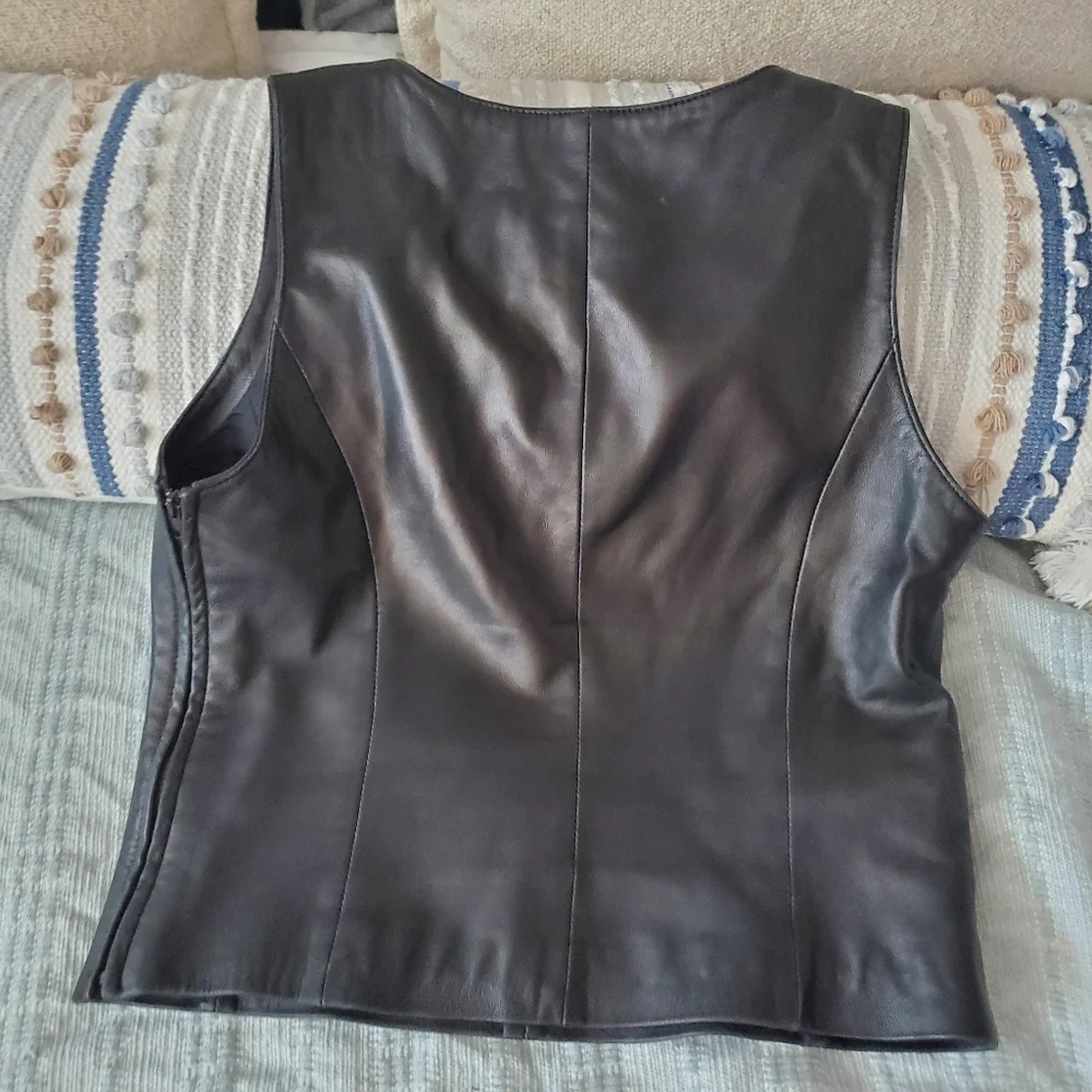 90's DANIER Soft Leather Sleeveless V Neck Vest - Picture 14 of 15